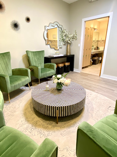 Beauty Salon «Lanphier Day Spa & Salon», reviews and photos, 20 West Ave, Darien, CT 06820, USA