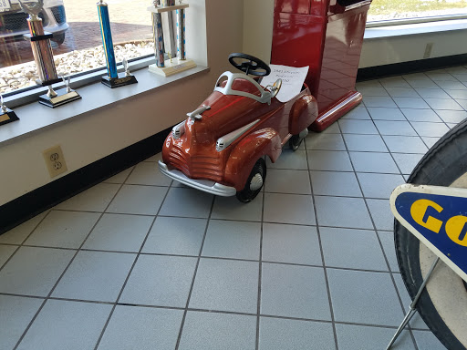 Car Dealer «Classic Enterprises», reviews and photos, 250 Classic Car Ct SW, Cedar Rapids, IA 52404, USA