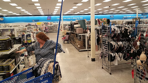 Clothing Store «Ross Dress for Less», reviews and photos, 181 S Las Posas Rd, San Marcos, CA 92078, USA