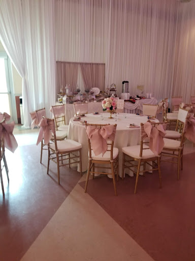 Clothing Store «Victoria Gardens», reviews and photos, 12505 N Main St, Rancho Cucamonga, CA 91739, USA