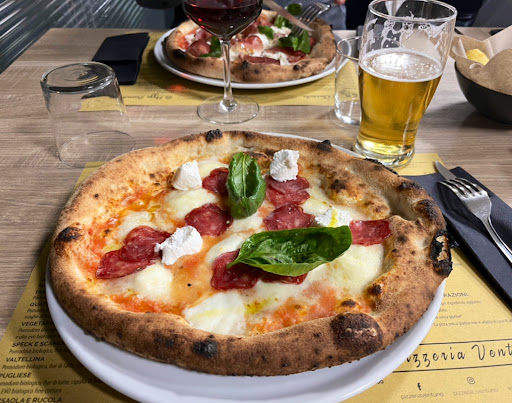 Pizzeria Ventuno in Morbegno, Province of Sondrio