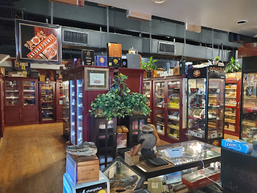 Cigar Shop «Beach Cigars», reviews and photos, 17 S Fort Lauderdale Beach Blvd #208, Fort Lauderdale, FL 33316, USA