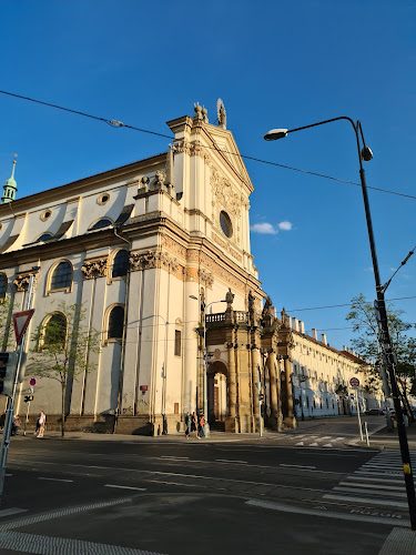 Recenze na Kostel svatého Ignáce z Loyoly v Praha - Kostel