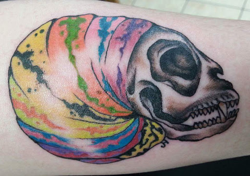 Tattoo Shop «Attitudes Muskegon», reviews and photos, 1610 Evanston Ave, Muskegon, MI 49442, USA