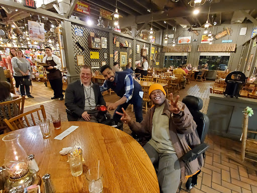 American Restaurant «Cracker Barrel Old Country Store», reviews and photos, 3160 Green Mt Crossing Dr, Shiloh, IL 62269, USA