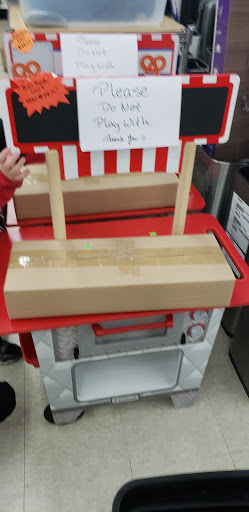 Discount Store «Eagle Bargain Outlet», reviews and photos, 10890 SE Oak St, Milwaukie, OR 97222, USA