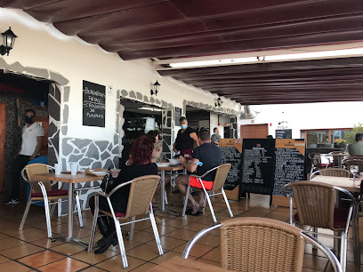Restaurante Casa Julián Balcón del mar - C. Guayanfanta, 22, 38400 Puerto de la Cruz, Santa Cruz de Tenerife, Spain