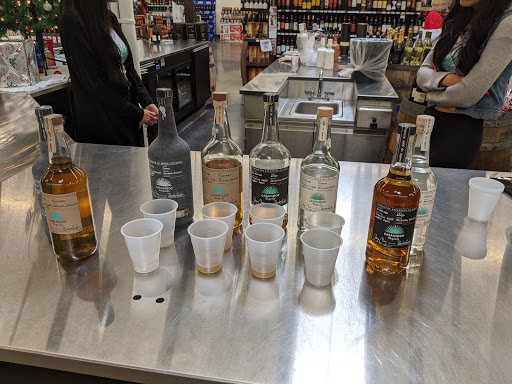 Liquor Store «Liquor World Southern Highlands», reviews and photos, 4760 W Cactus Ave, Las Vegas, NV 89141, USA