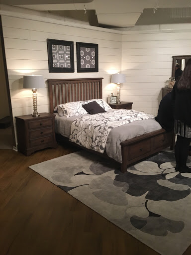 Furniture Store «Roberts Furniture & Mattress», reviews and photos, 2238 Valley Ave, Winchester, VA 22601, USA