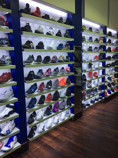 Shoe Store «Shiekh Shoes», reviews and photos, 4502 S Steele St #331a, Tacoma, WA 98409, USA