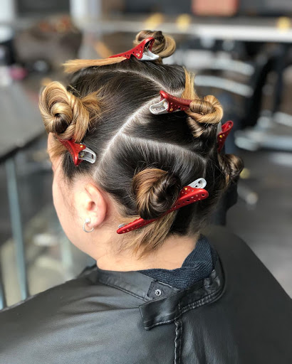 Hair Salon «Gina Bianca Hair», reviews and photos, 930 Meriden-Waterbury Turnpike, Plantsville, CT 06479, USA