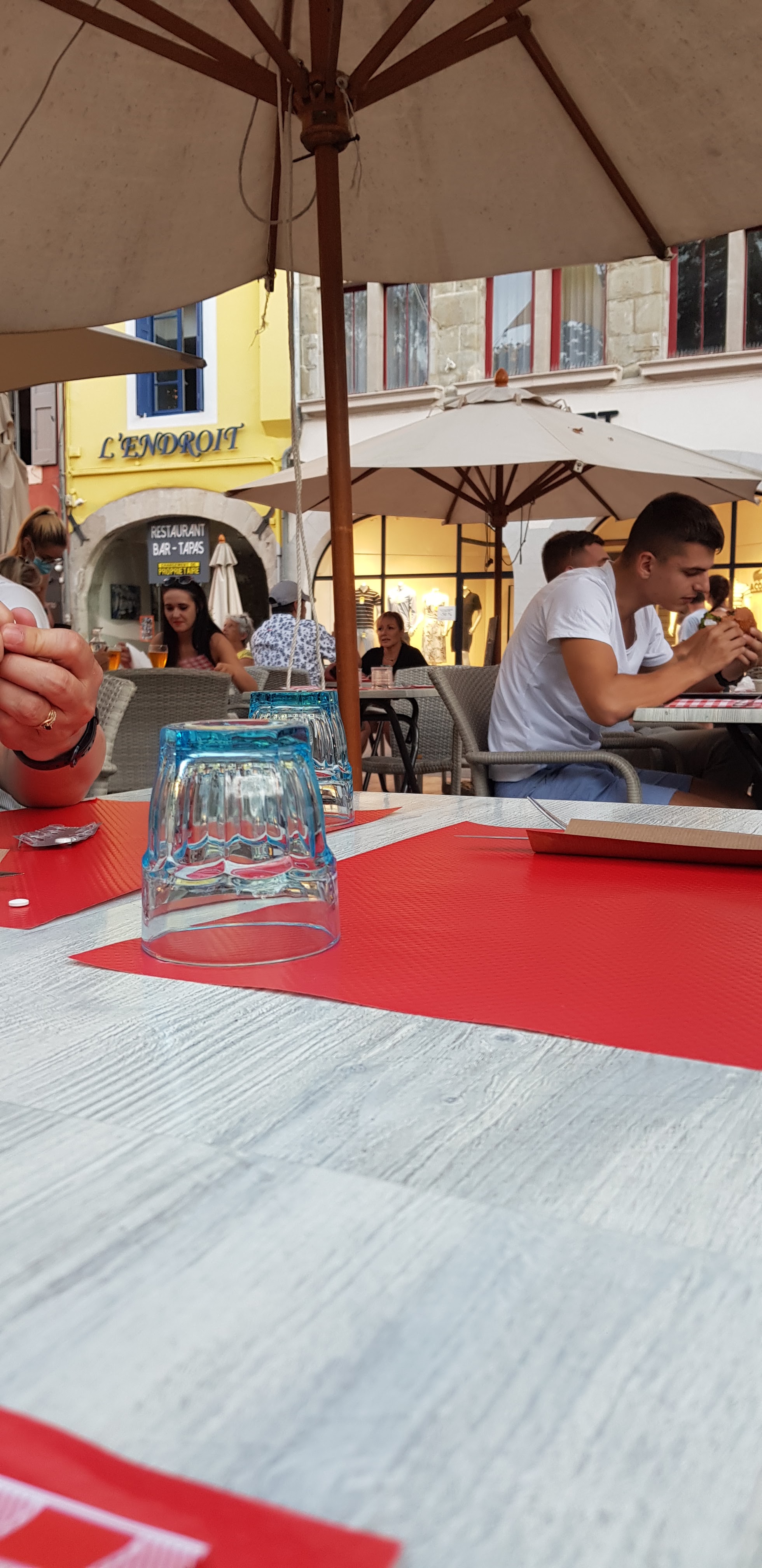 Photo n° 38 de l'avis de Stalague.y fait le 19/08/2020 à 09:51