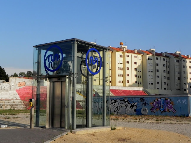 Avaliações doEstádio Engenheiro Vidal Pinheiro em Porto - Campo de futebol