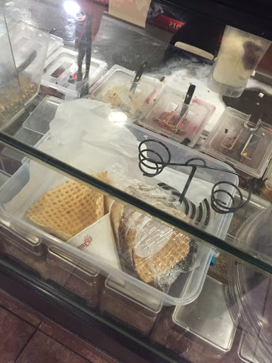 Ice Cream Shop «Cold Stone Creamery», reviews and photos, 3201 St Paul St F, Baltimore, MD 21218, USA