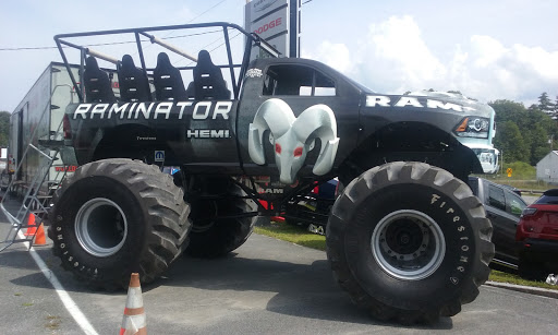 Jeep Dealer «Lambert Auto Sales Inc», reviews and photos, 5 River Rd, Claremont, NH 03743, USA