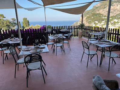 Hotel La Reginella Via Matermania, 36, 80073 Capri NA, Italia