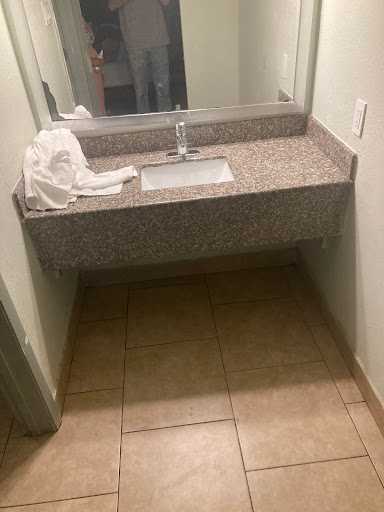 Hotel «Rodeway Inn Near Ybor City - Casino», reviews and photos, 2904 Melburne Blvd, Tampa, FL 33605, USA