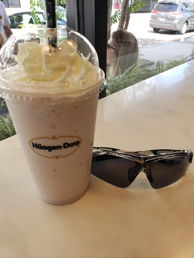 Ice Cream Shop «Häagen-Dazs® Ice Cream Shop», reviews and photos, 116 E New England Ave, Winter Park, FL 32789, USA