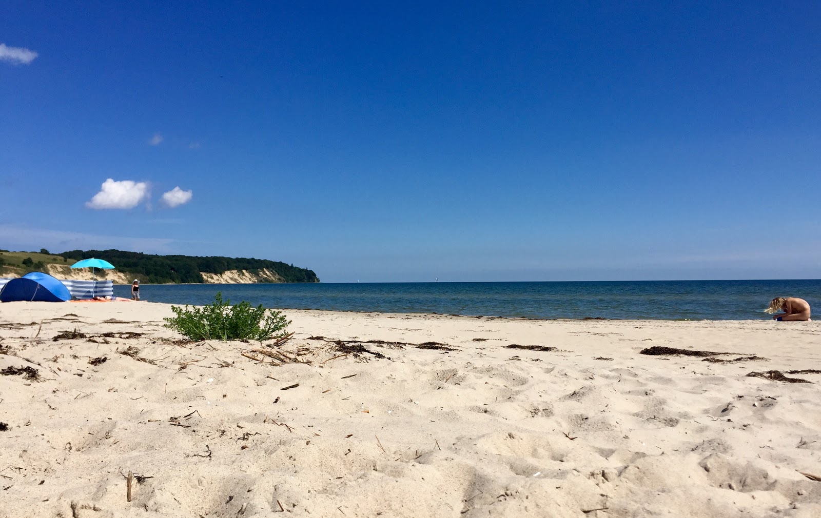 Foto di Sudstrand Gohren con una superficie del sabbia beige