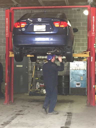 Auto Repair Shop «Cintech Automotive Repair», reviews and photos, 1207 Harvestowne Industrial Dr, St Charles, MO 63304, USA