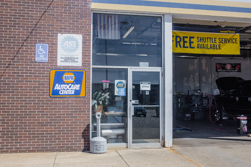 Tire Shop «Freedom Tire and Auto Service», reviews and photos, 412 8th St SW, Altoona, IA 50009, USA