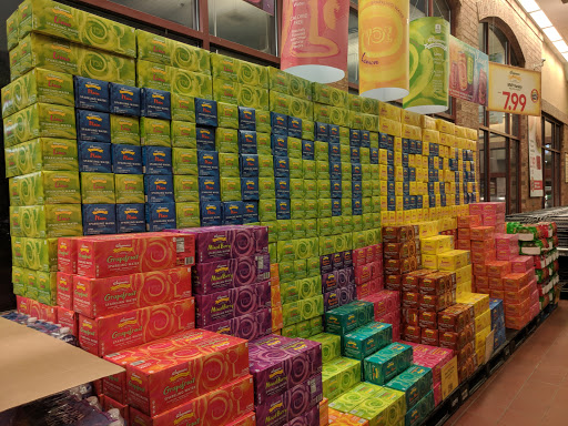 Shopping Mall «Brandywine Square Shopping Center», reviews and photos, Quarry Rd & U.S. 30, Downingtown, PA 19335, USA