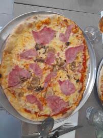 Plats et boissons du Restaurant Pizza Pepone Saint-Félix à Saint-Félix - n°15
