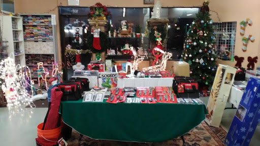 Non-Profit Organization «Society of St. Vincent de Paul - Bell Road Thrift Store», reviews and photos, 2945 E Bell Rd, Phoenix, AZ 85032, USA