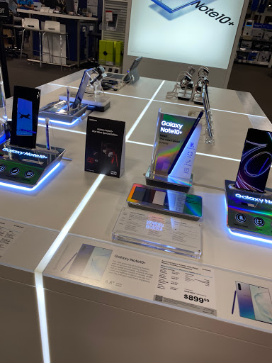 Electronics Store «Best Buy», reviews and photos, 1 Garden State Plaza Blvd, Paramus, NJ 07652, USA