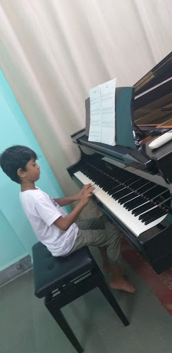 Kids Piano Classes