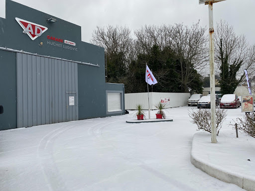 Photo 2 - GARAGE RENAULT BELLE ILE