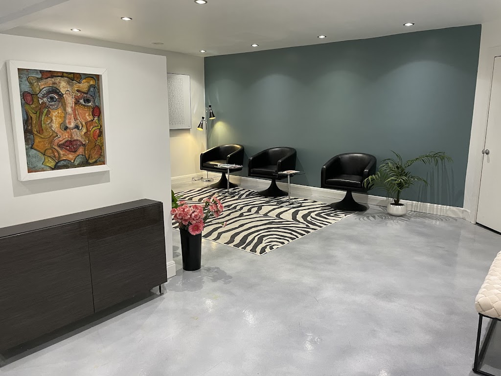 SMS Colour Hair Salon 78212