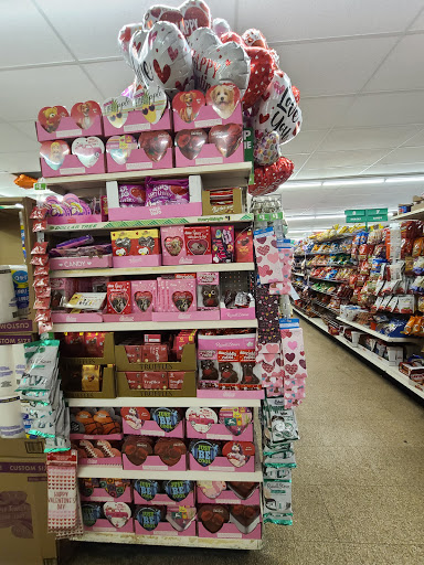 Dollar Store «Dollar Tree», reviews and photos, 21450 Jamaica Ave, Queens Village, NY 11428, USA