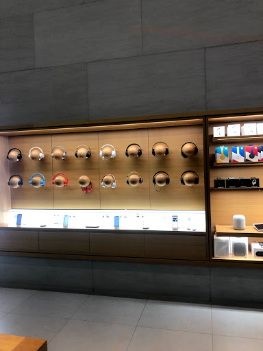 Computer Store «Apple Third Street Promenade», reviews and photos, 1415 3rd Street Promenade, Santa Monica, CA 90401, USA