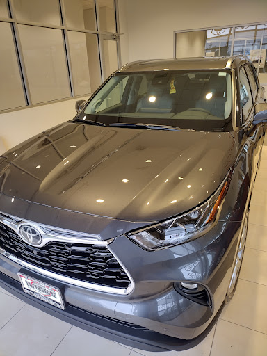 Toyota Dealer «Hartford Toyota Superstore», reviews and photos, 135 W Service Rd, Hartford, CT 06120, USA