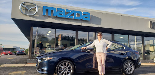 Used Car Dealer «Montrose Mazda in Kent», reviews and photos, 1127 W Main St, Kent, OH 44240, USA