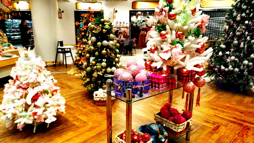 Stores to buy christmas sweaters Kiev