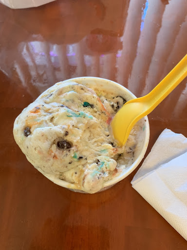 Book Store «Prime of Weirton (Weirton Book Company)», reviews and photos, 2200 Pennsylvania Ave, Weirton, WV 26062, USA