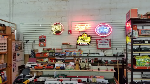 Flea Market «Streetsboro Flea Market - Furniture, Antiques, Collectibles», reviews and photos, 1513 Streetsboro Rd, Streetsboro, OH 44241, USA