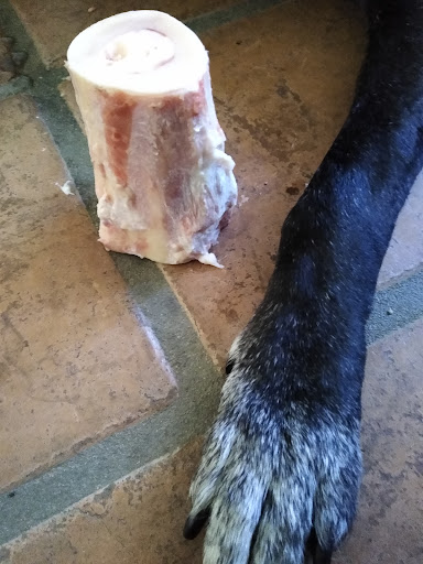 Grocery Store «Handy Market, Wine Store, Craft Beer Shop, Bottle Shop, Choice Meats», reviews and photos, 2514 W Magnolia Blvd, Burbank, CA 91505, USA