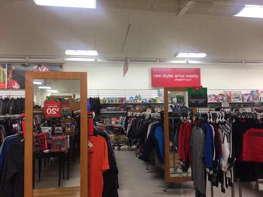 Department Store «T.J. Maxx», reviews and photos, 1751 Ritchie Station Ct, Capitol Heights, MD 20743, USA