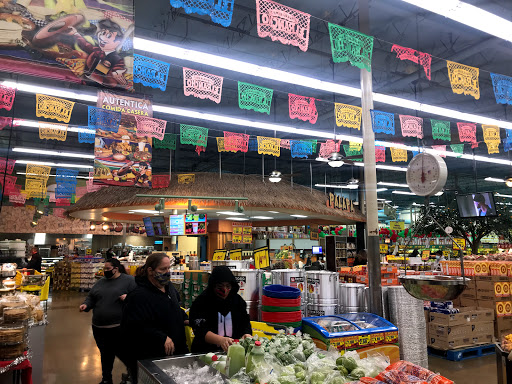 Mexican Grocery Store «El Rancho Supermarket», reviews and photos, 1212 N Beach St, Fort Worth, TX 76111, USA