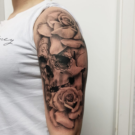 XCLUSIVE INK - Tattoo & Piercing Studio Aachen