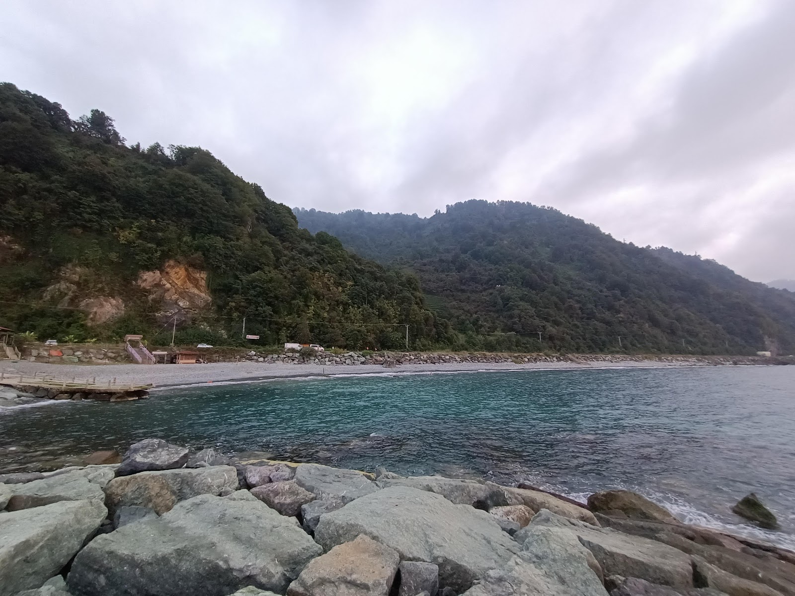 Foto de Arhavi Belediye Plaji com praia direta