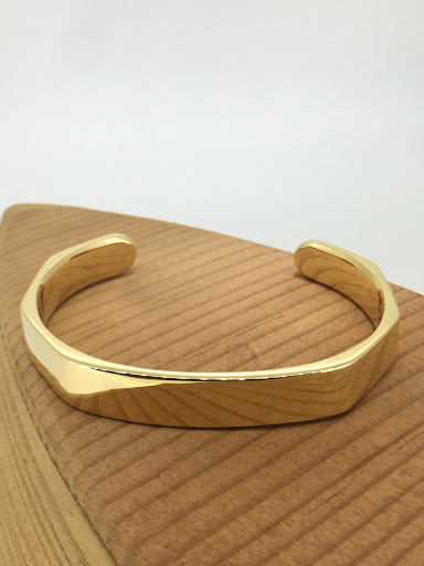 Jewelry Store «Henry C Reid & Son», reviews and photos, 1591 Post Rd, Fairfield, CT 06824, USA