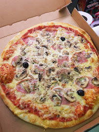 Plats et boissons du Pizzeria Pizza Saint Elme à La Seyne-sur-Mer - n°13