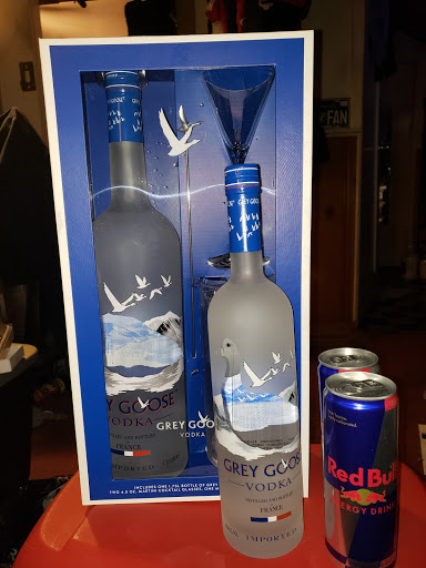 Liquor Store «Foremost Liquor Stores», reviews and photos, 301 Monterey Rd, South Pasadena, CA 91030, USA