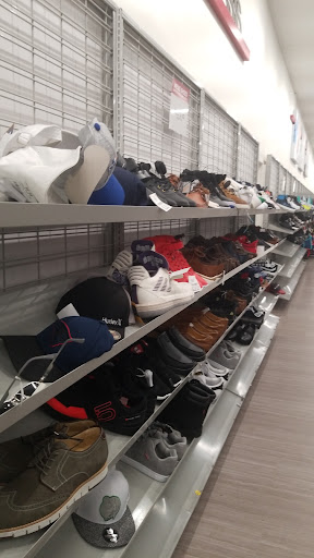 Clothing Store «Burlington Coat Factory», reviews and photos, 705 Granite St, Braintree, MA 02184, USA