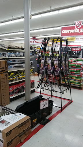 Home Improvement Store «Tractor Supply Co.», reviews and photos, 230 W Park, Lawrenceburg, KY 40342, USA