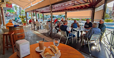 Bar restaurante La Cibeles - Av. de Andalucía, 106, 29740 Torre del Mar, Málaga, Spain